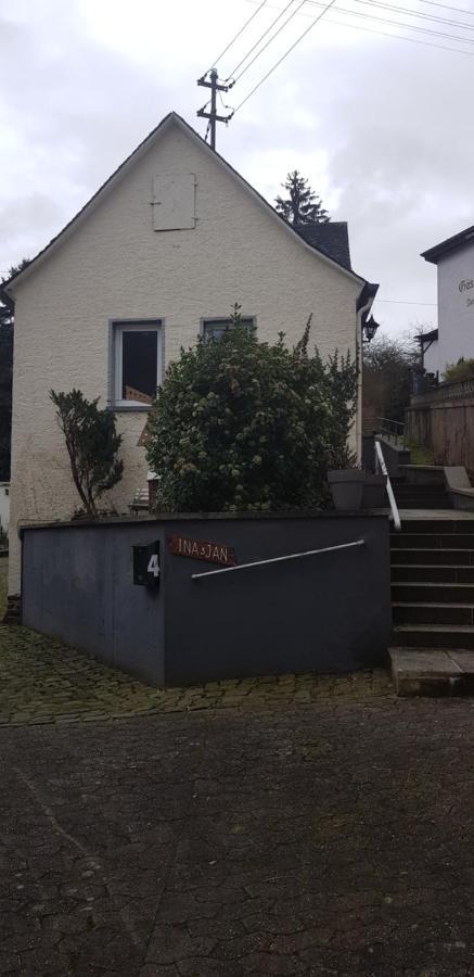 Mosel-Ina Villa Bullay Bagian luar foto